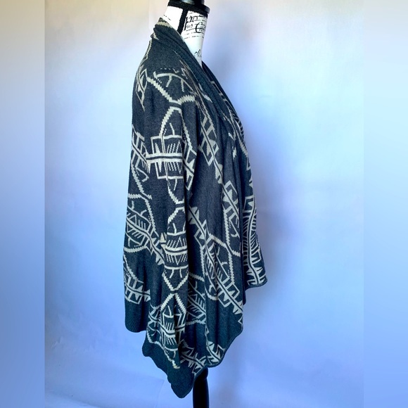Wet Seal Tribal Aztec Blue & Tan Open Front Cardigan large - Picture 3 of 16